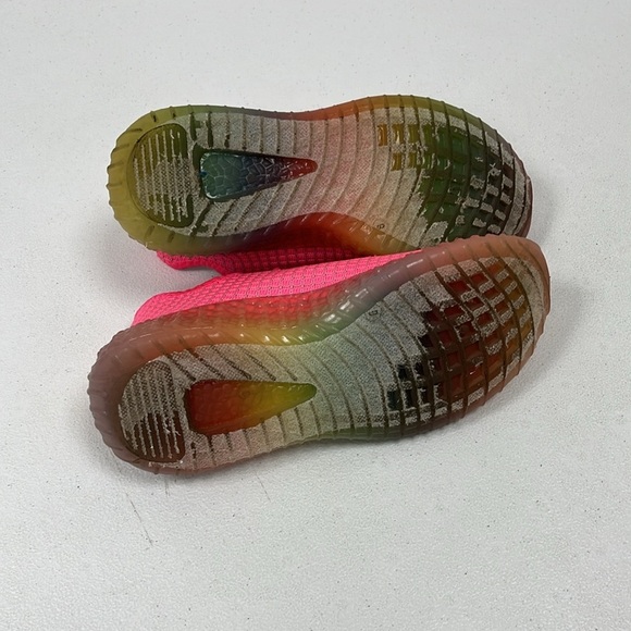 Wanted Hot Pink Sneaker Shoes Size 9 - Picture 4 of 5